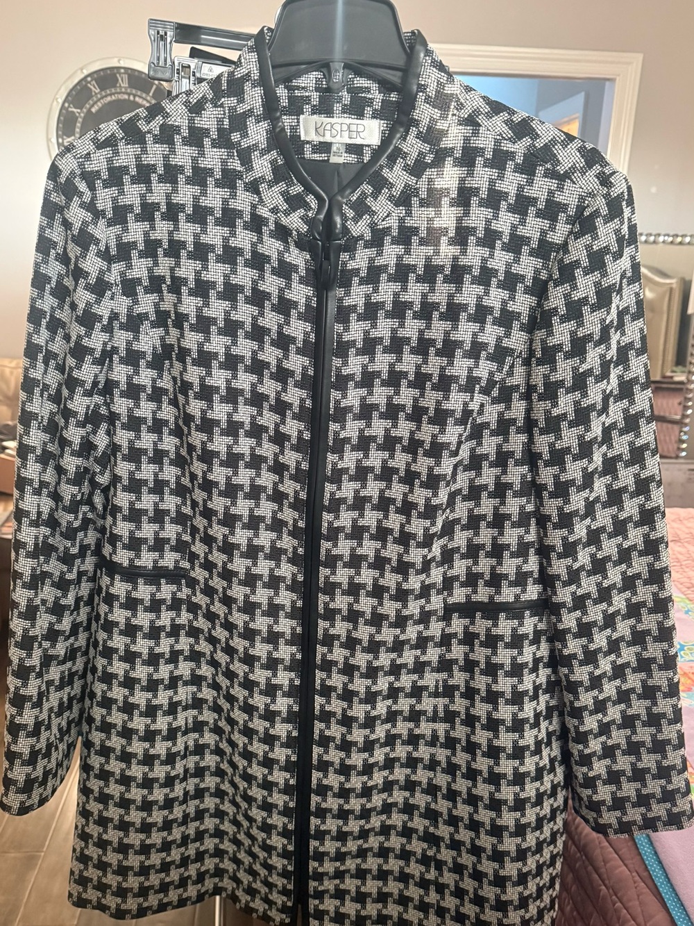 Kasper Black & Gray Houndstooth Zip-Front long Blazer Jacket